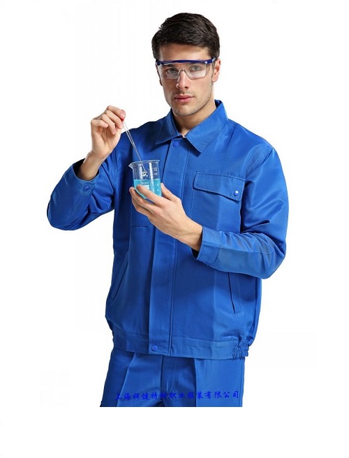 Ṥ04
